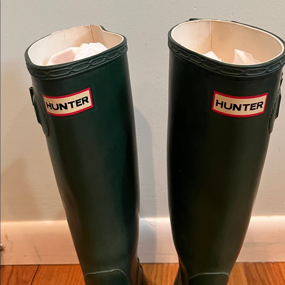 Hunter Knee-High Rain Boots in Forest Green with White Trim - Picture 2 of 10
